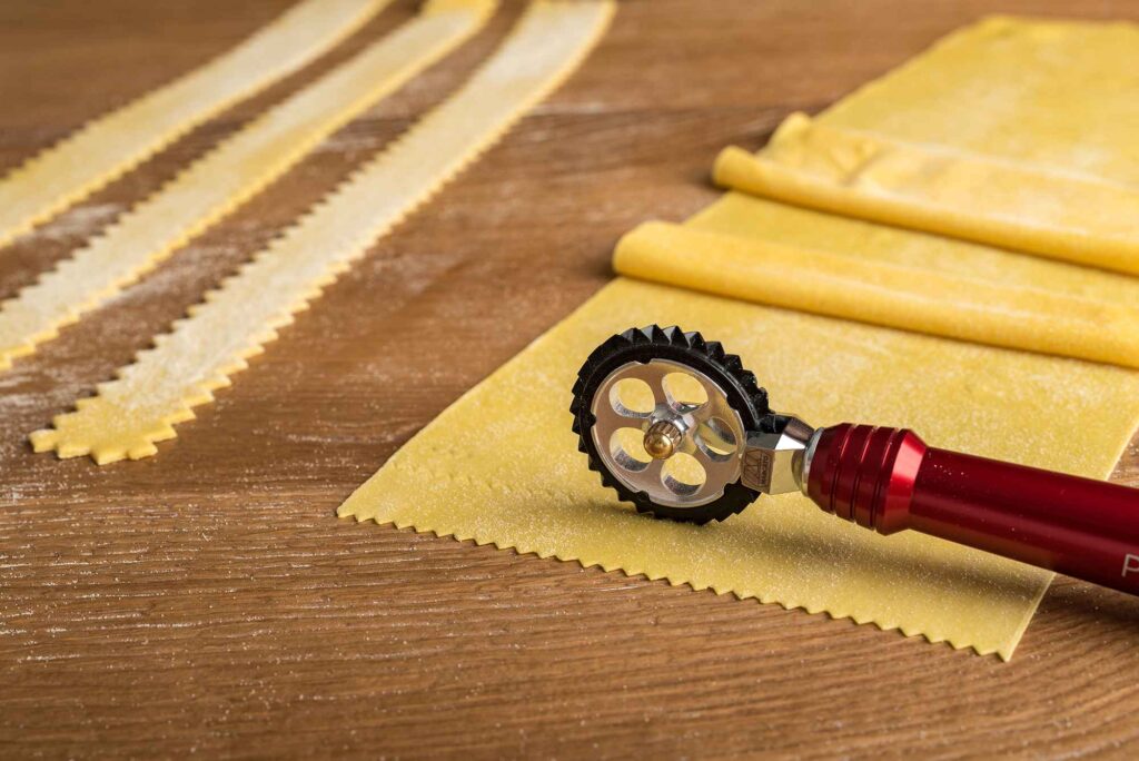 Atlas pasta wheel